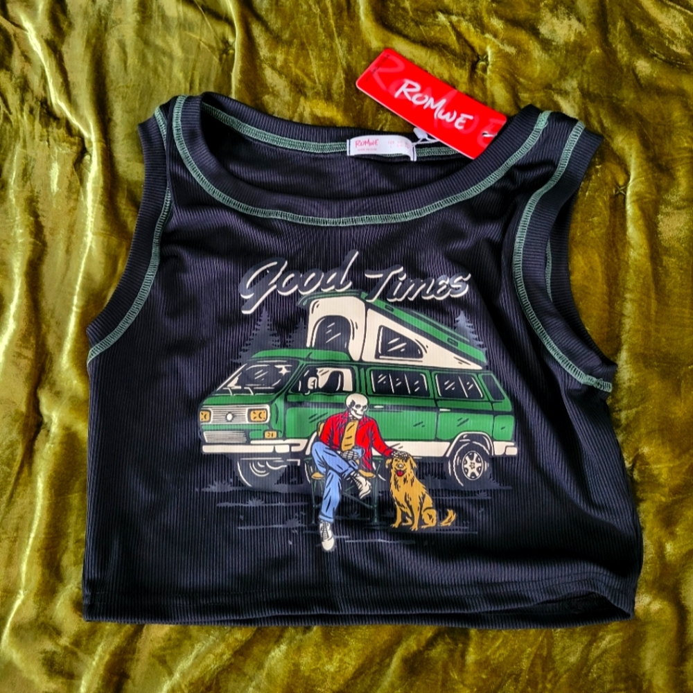 Black good times crop top